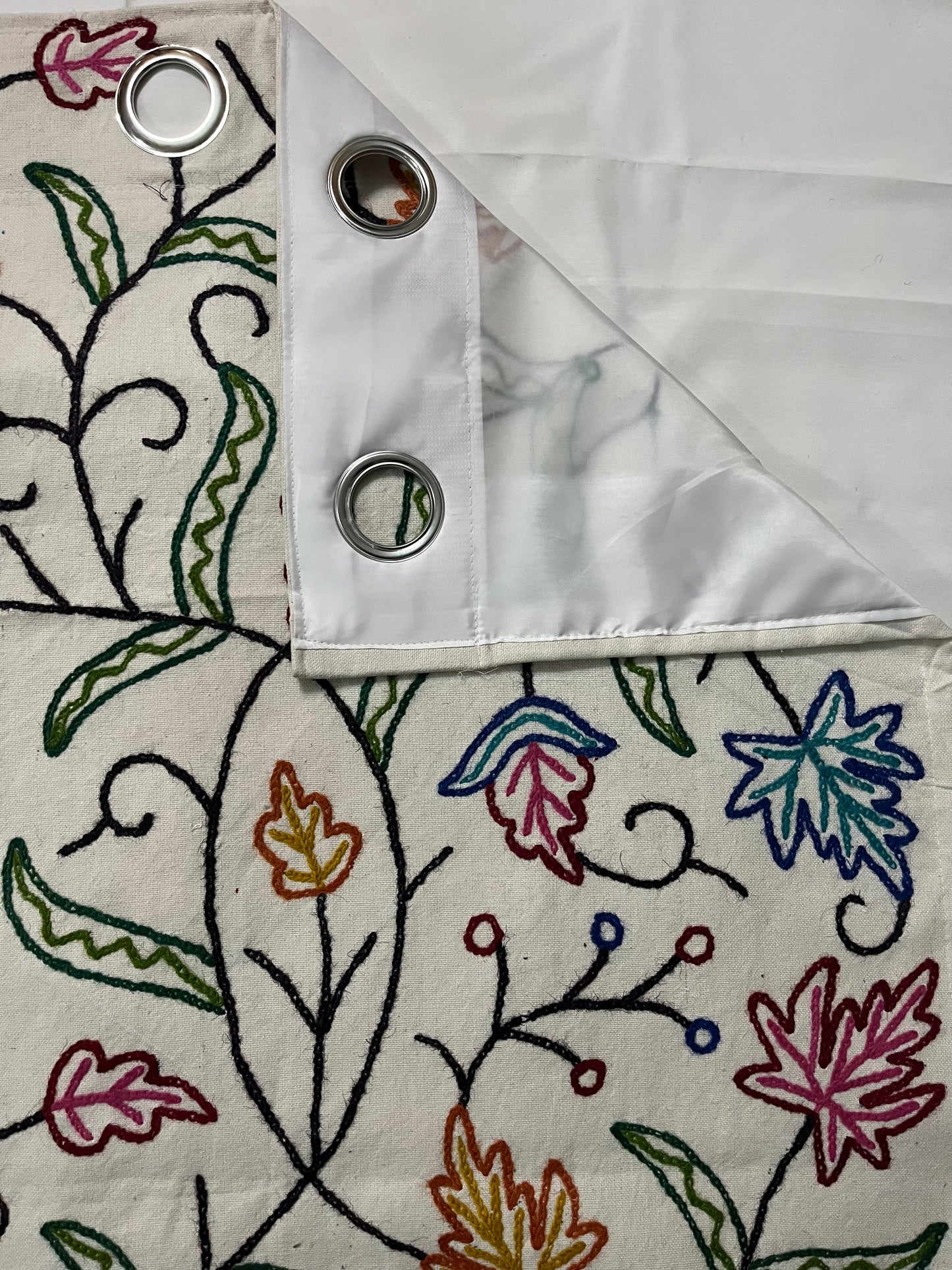 Maharani Crewel Work Kashmiri Curtain