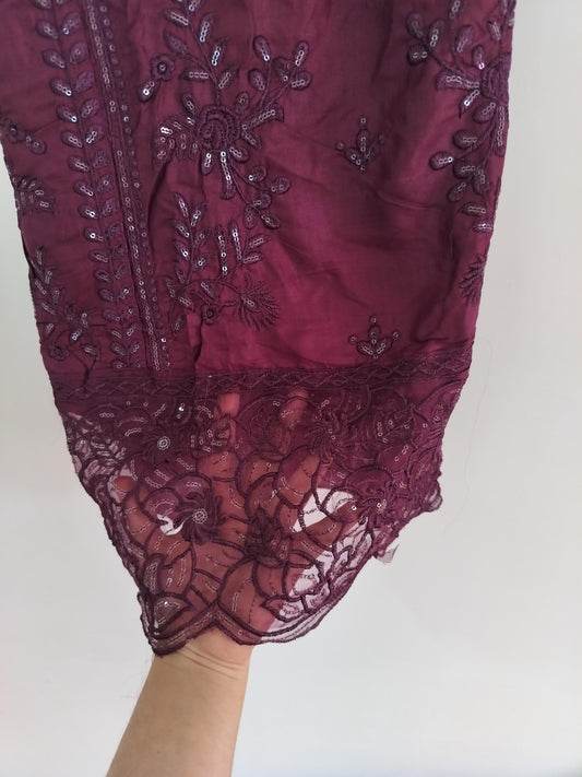 Royal Plum Embroidered 3 pc Suit Set with Floral Printed Dupatta Description..