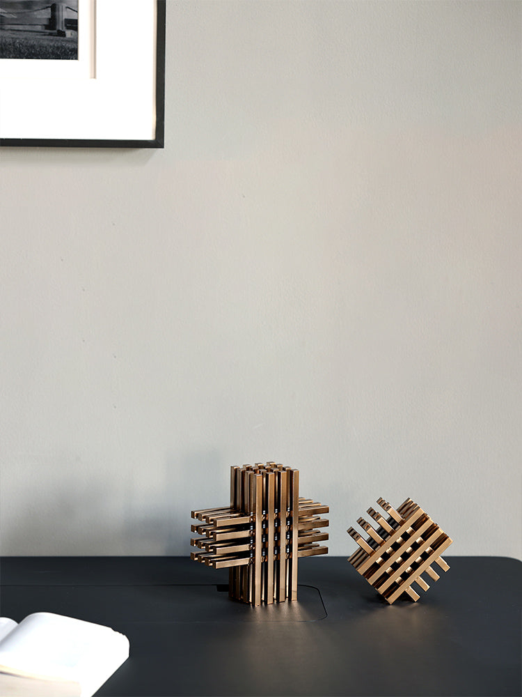 Elegant Minimalist Desk Handicraft – Modern Home & Office Decor