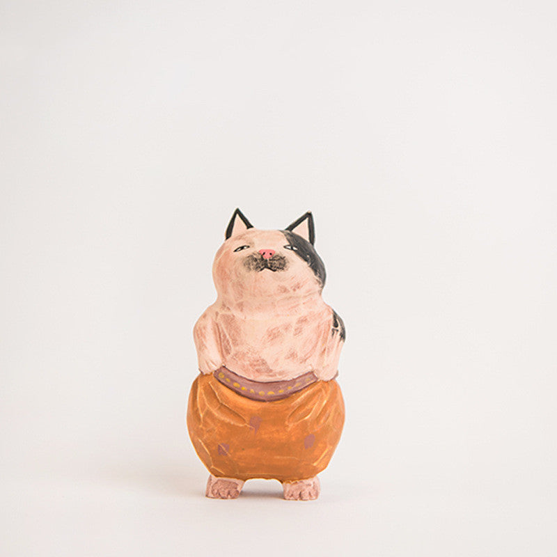 Hand-Carved Kitten Ornament – Handmade Decorative Home Showpiece