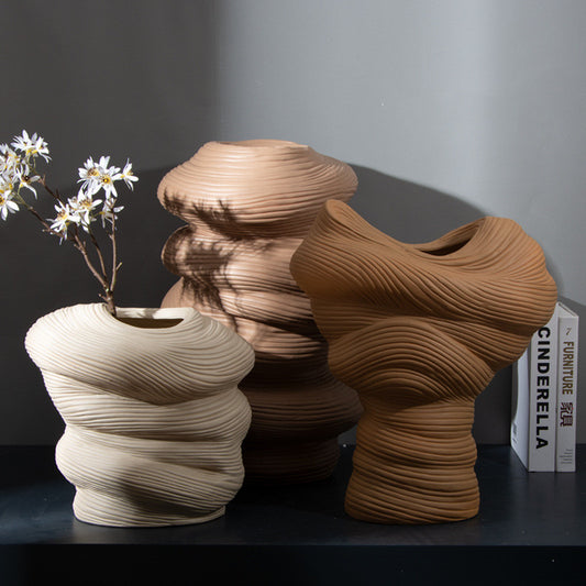 Modern Ceramic Vase for Flowers – Elegant Minimalist Decor
