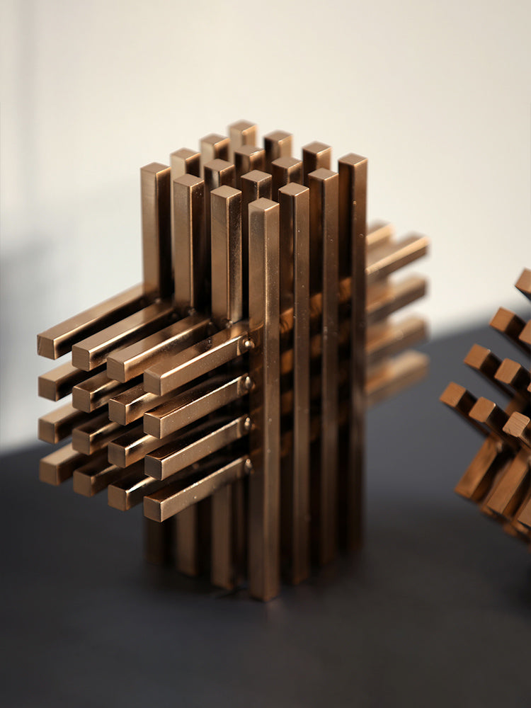 Elegant Minimalist Desk Handicraft – Modern Home & Office Decor