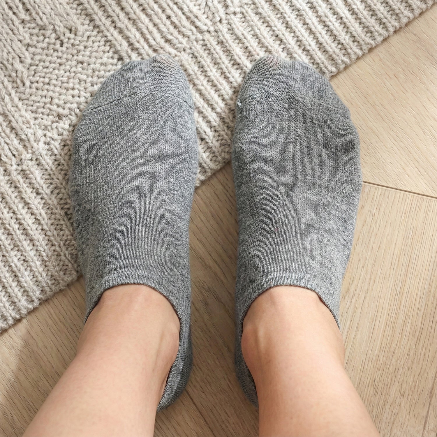 White  Black Striped Low-cut Sports Socks (1 Pair)