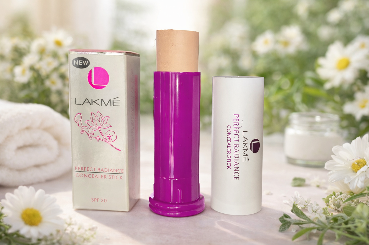 LAKME CONCEALER STICK SPF 20