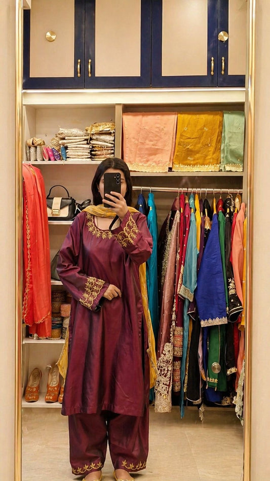 Plum Aura