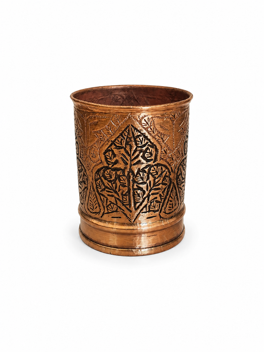 Nakchdaar glasses 6 peices made up of copper with installed speacial black ink called sawaad.