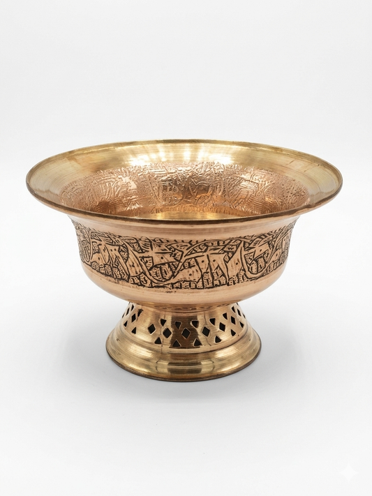 Nakchdaar traditional copper thalbaan with a unique nakcha