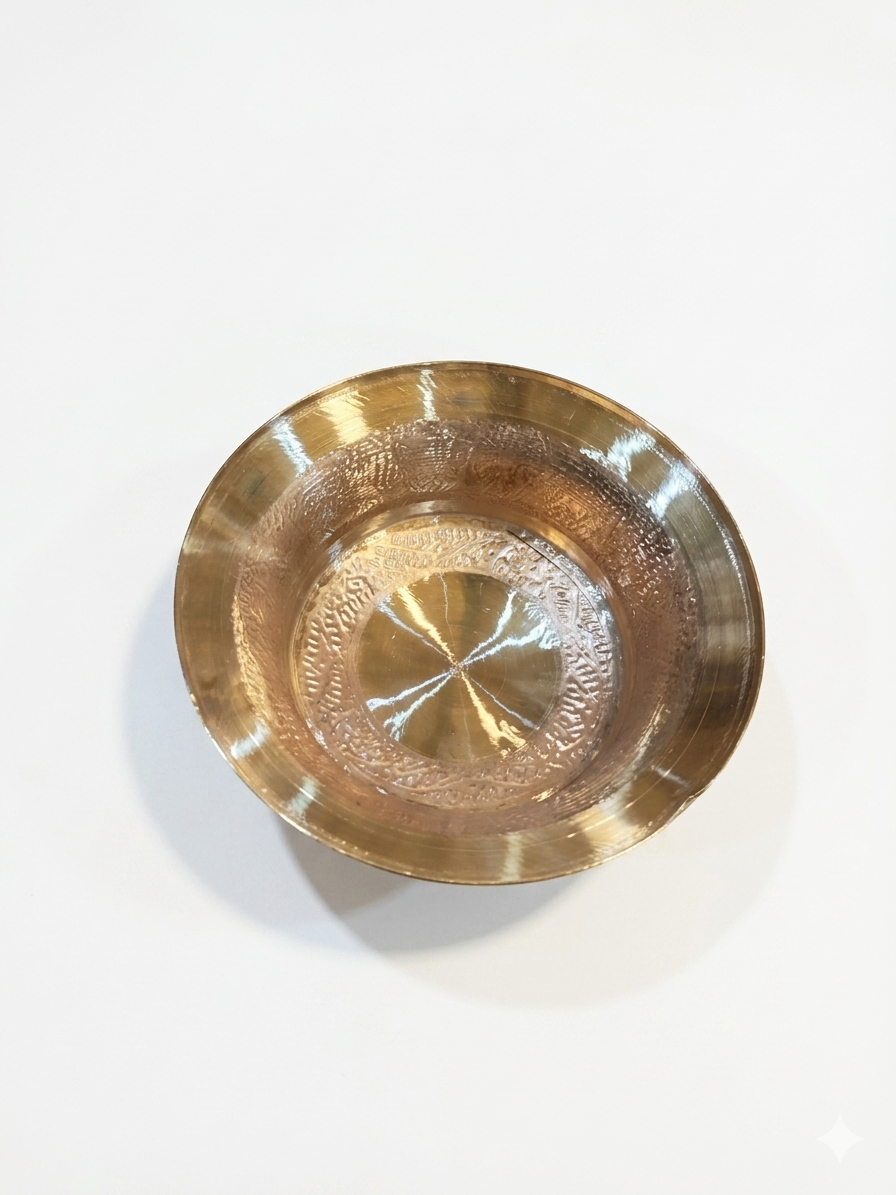 Nakchdaar traditional copper thalbaan with a unique nakcha