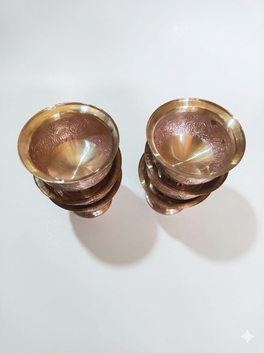 Nakchdaar copper bowls with a beautiful design comes in a set of 6 peices