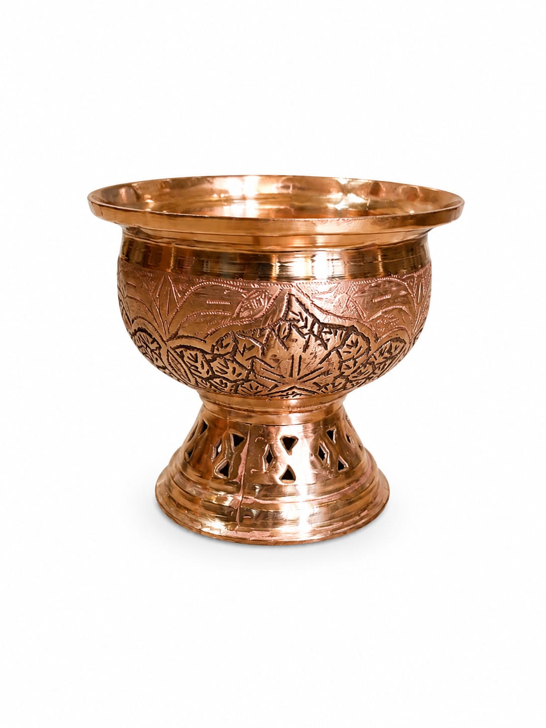 Nakchdaar copper bowls with a beautiful design comes in a set of 6 peices