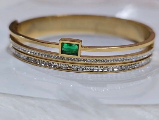 Anti tarnish Floral Solid Bangle