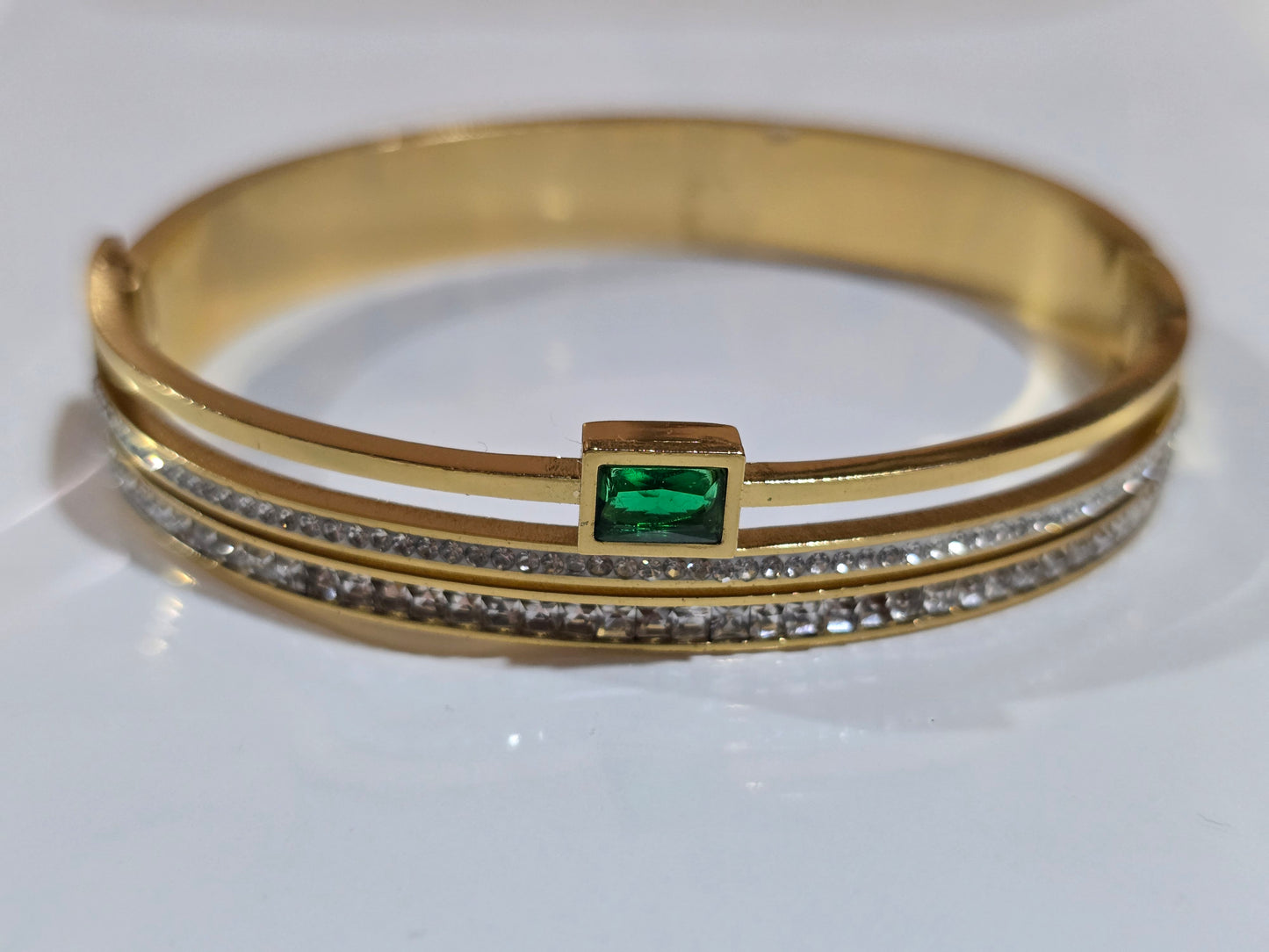 Anti tarnish Floral Solid Bangle
