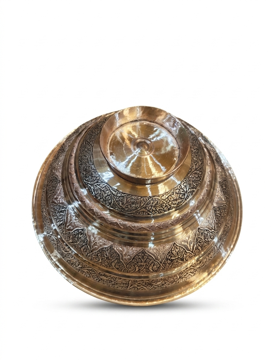 Kashmiri traditional nakchdaar traami and sarposh for 4 person's.