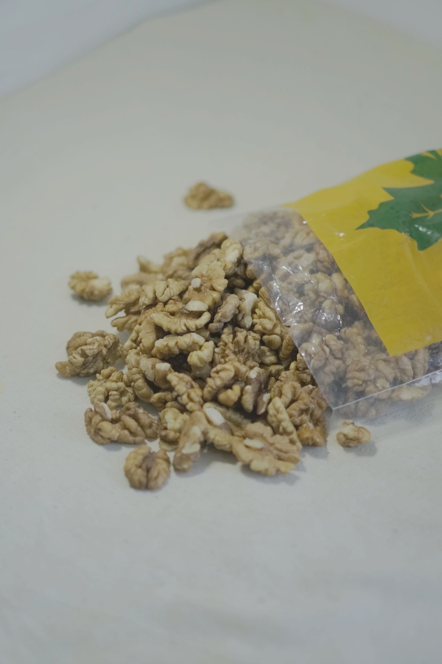 Walnut kernels